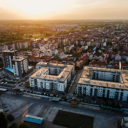 Apartamento Sajam 1 Novi Sad Exterior foto