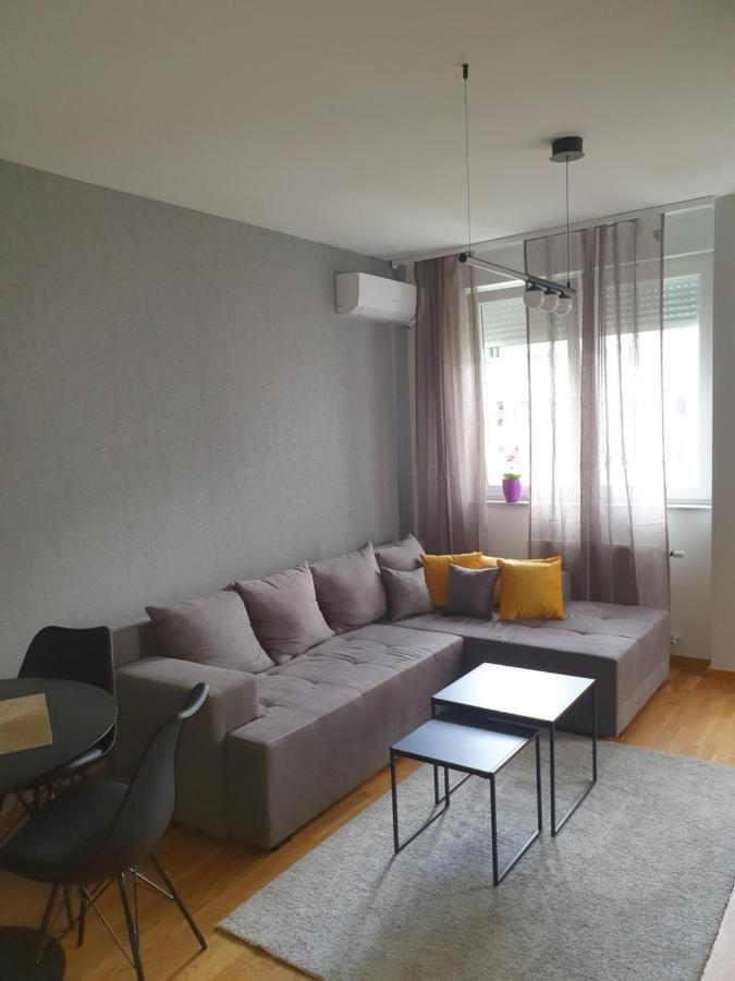 Apartamento Sajam 1 Novi Sad Exterior foto
