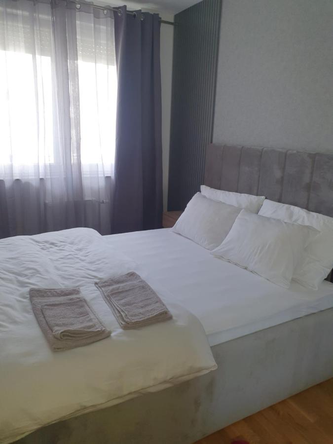 Apartamento Sajam 1 Novi Sad Exterior foto