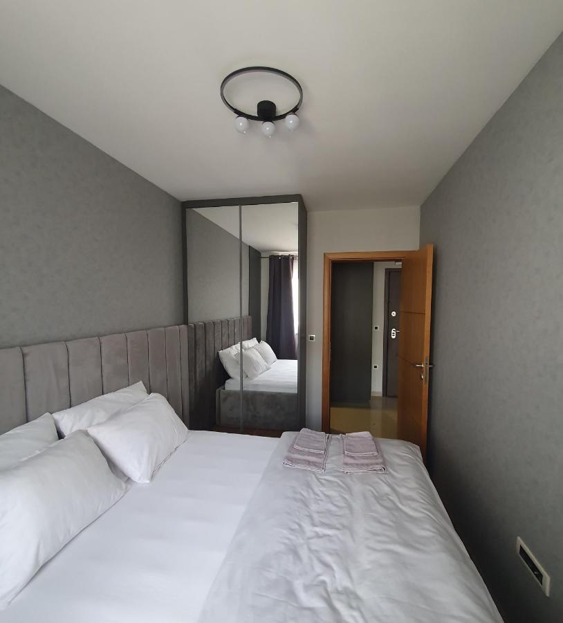 Apartamento Sajam 1 Novi Sad Exterior foto